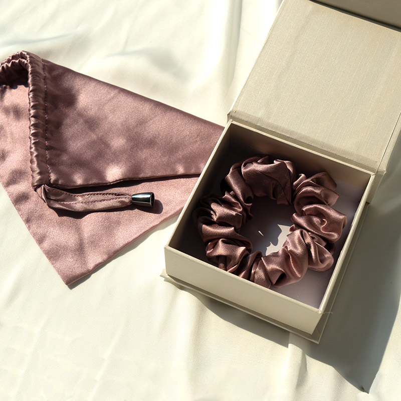 Как стирать шелковые резинки для волос